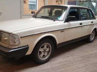 Wit Gebruikt 1990 Volvo 240 Sedan | € 15.995