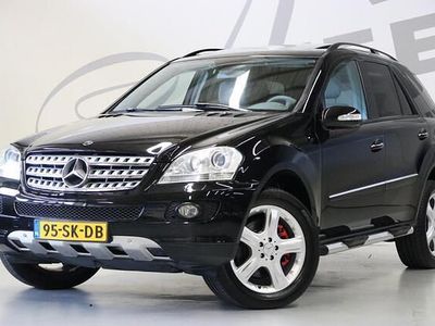 Zwart Gebruikt 2006 Mercedes 500 SUV | € 15.950 (Duur)