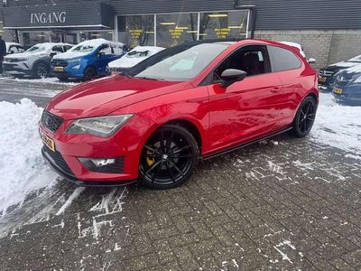 Rood Occasion 2013 Seat Leon SC Business Hatchback | € 10.950