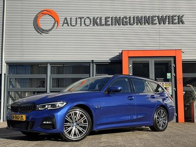 Blauw Occasion 2022 BMW 320 Stationwagen | € 28.950 (Iets duurder)