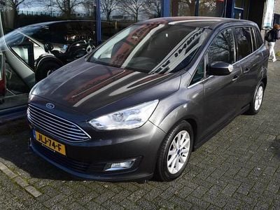 Grijs Gebruikt 2016 Ford Grand C-Max Titanium MPV | € 11.950 (Iets duurder)