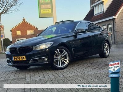 Zwart (metallic) Gebruikt 2014 BMW 328 Luxury Line Hatchback | € 11.450 (Super prijs)