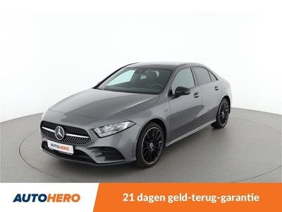 Grijs (metallic) Gebruikt 2020 Mercedes A250 Business Sedan | € 22.049 (Super prijs)