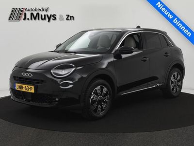 Zwart Gebruikt 2024 Fiat 600 Urban SUV | € 23.890 (Eerlijke prijs)