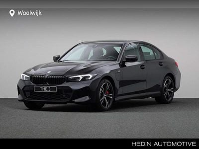 Zwart Occasion 2025 BMW 320e M Sport Sedan | € 41.880 (Goede deal)