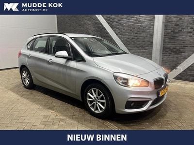 Grijs Occasion 2017 BMW 216 Executive Stationwagen | € 12.900 (Goede deal)