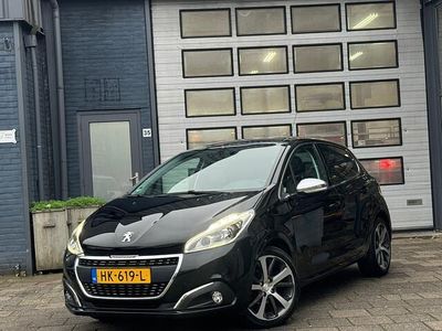 Zwart Gebruikt 2015 Peugeot 208 Hatchback | € 7.995 (Eerlijke prijs)