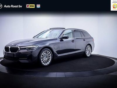 Grijs Gebruikt 2021 BMW 530e Executive Stationwagen | € 30.950 (Goede deal)