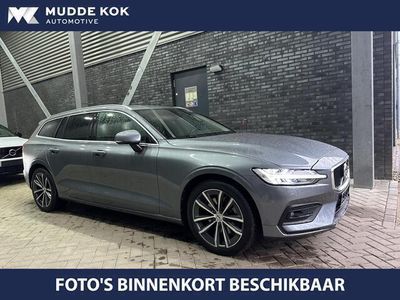 tweedehands Volvo V60 B3 Momentum Business | Leder | Camera | harman/kar