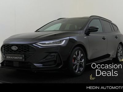 Zwart Occasion 2022 Ford Focus ST-Line Stationwagen | € 19.945 (Iets duurder)