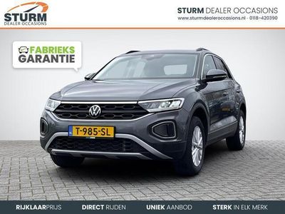 tweedehands VW T-Roc 1.5 TSI Life Business Trekhaak Afneembaar Apple Carplay/Android Auto Navigatie Camera Stoelverwarming Adapt. Cruise Control LED Koplampen Rijklaarprijs!