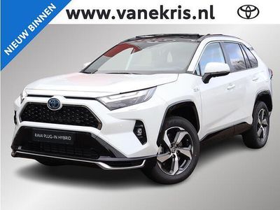 Wit Occasion 2025 Toyota RAV4 Style SUV | € 53.599 (Iets duurder)