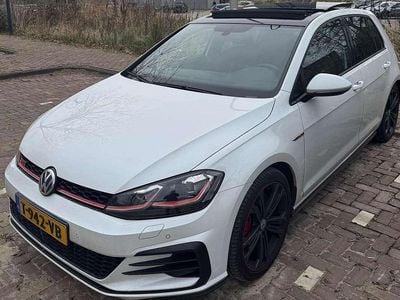 Wit Occasion 2018 VW Golf VII GTI Hatchback | € 22.500 (Goede deal)