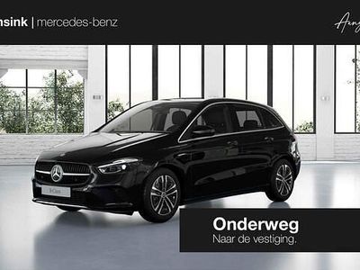 Zwart Nieuw 2025 Mercedes B180 Business MPV | € 51.938 (Iets duurder)
