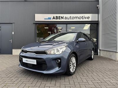 Blauw Gebruikt 2017 Kia Rio DREAM-TEAM Edition Hatchback | € 12.945 (Iets duurder)