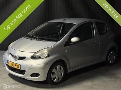Occasion Toyota Aygo Comfort 68 PK (50 kW) 2009 Grijs Hatchback