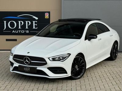 Wit Occasion 2023 Mercedes CLA180 AMG line Sedan | € 42.950 (Duur)