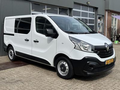 tweedehands Renault Trafic 1.6 dCi L1H1 Airco Cruise control Kantoorinrichting Parkeersensoren achter 3-Persoons Navigatiesysteem Achterruitrij camera 1e eigenaar Euro 5 Bpm vrij voor particulier gebruik!!