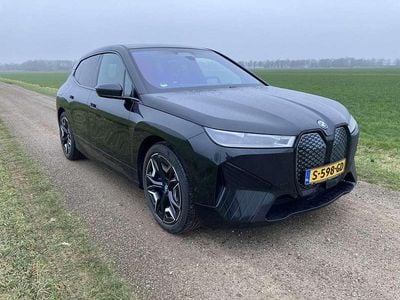 Zwart Gebruikt 2021 BMW iX SUV | € 45.000 (Eerlijke prijs)
