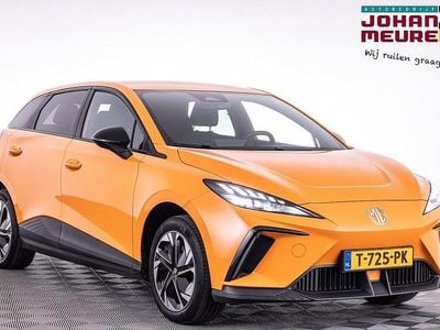 Occasion MG MG4 EV Comfort 150 kW (204 PK) 2023 Oranje Hatchback