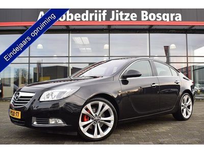 Zwart Gebruikt 2013 Opel Insignia Cosmo Hatchback | € 10.950