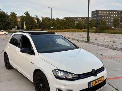 Wit Occasion 2016 VW Golf VII GTE Stationwagen | € 15.950 (Iets duurder)
