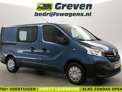 Blauw (metallic) Occasion 2015 Renault Trafic MPV | € 8.800 (Duur)
