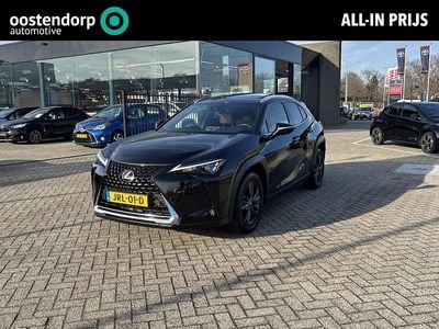 Zwart Occasion 2025 Lexus UX Luxury Line SUV | € 37.945