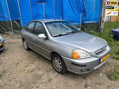 Occasion Kia Rio 97 PK (71 kW) 2005 Grijs Sedan