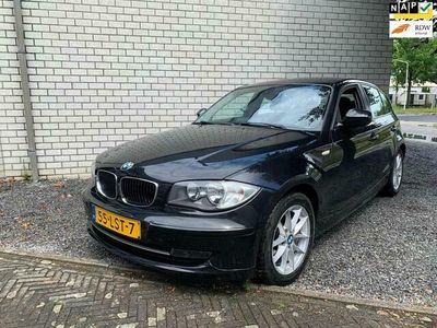 tweedehands BMW 118 1-SERIE i Business Line / Airco / Navigatie / Elek ramen /
