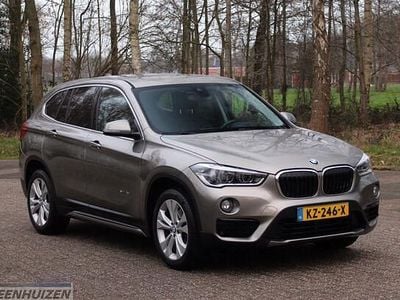 Grijs Occasion 2017 BMW X1 Executive SUV | € 14.999 (Iets duurder)