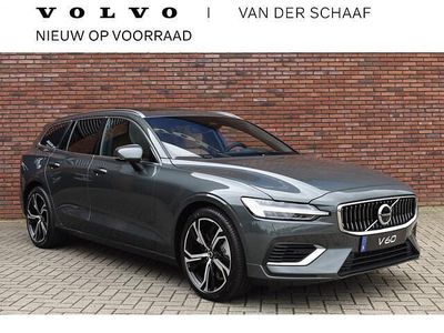 Groen Nieuw 2025 Volvo V60 Ultra Stationwagen | € 69.432