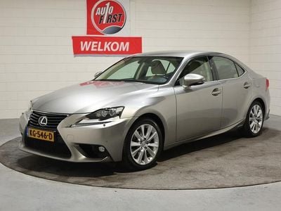 Lexus IS300h
