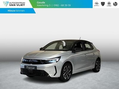 Grijs Gebruikt 2024 Opel Corsa Hatchback | € 21.900 (Iets duurder)