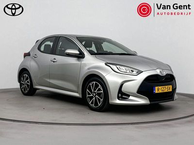 Grijs Gebruikt 2022 Toyota Yaris Hatchback | € 19.999 (Eerlijke prijs)