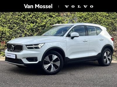 Wit Occasion 2022 Volvo XC40 Inscription SUV | € 31.940 (Eerlijke prijs)