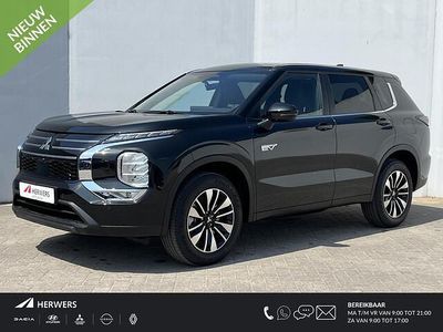 Zwart Nieuw 2025 Mitsubishi Outlander Intense SUV | € 49.390 (Eerlijke prijs)