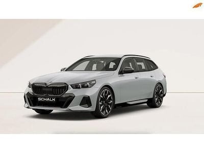 Occasion BMW 520 M Sport 208 PK (152 kW) 2025 Grijs (metallic) Stationwagen