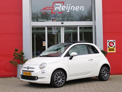 tweedehands Fiat 500 1.0 Hybrid 70PK DOLCEVITA | NAVIGATIE | PANORAMISCH SCHUIF/KANTEL DAK | APPLE CARPLAY/ANDROID AUTO | PARKEERSENSOREN | CRUISE CONTROL | LICHT/REGEN SENSOR | LICHTMETALEN VELGEN 16" "COLLEZIONE | HALF LEDEREN BEKLEDING | DIGITAAL INTRUMENTENPANEEL