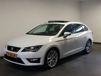 Wit Occasion 2015 Seat Leon Stationwagen | € 8.900 (Eerlijke prijs)
