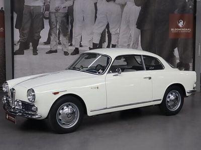 Wit Occasion 1962 Alfa Romeo Giulietta Sprint Hatchback | € 47.500