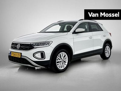 Wit Gebruikt 2022 VW T-Roc Life SUV | € 23.900 (Super prijs)