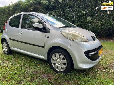 Grijs Gebruikt 2007 Peugeot 107 Hatchback | € 1.495 (Eerlijke prijs)