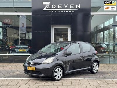 Occasion Toyota Aygo 68 PK (50 kW) 2008 Zwart (metallic) Hatchback