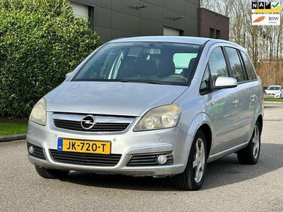 tweedehands Opel Zafira 2.2 Executive 7 persoons*Cruise*Airco*Trekhaak*20-09-2024 APK*LM velgen*