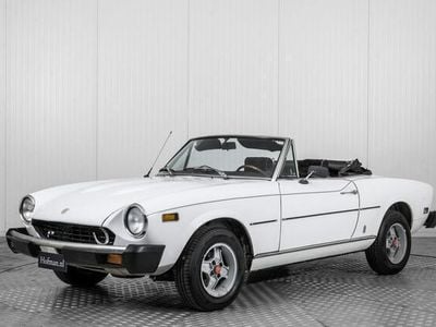 Wit Gebruikt 1977 Fiat 124 Spider Cabriolet | € 10.900