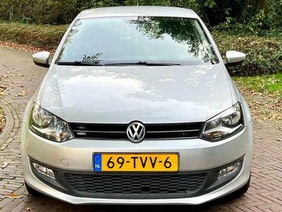 Grijs Occasion 2012 VW Polo Highline Hatchback | € 7.950 (Duur)