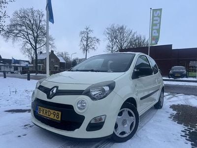 Geel Occasion 2013 Renault Twingo Authentique Hatchback | € 1.999 (Goede deal)