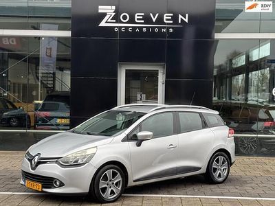 Grijs (metallic) Gebruikt 2013 Renault Clio GrandTour Expression Stationwagen | € 4.500 (Duur)