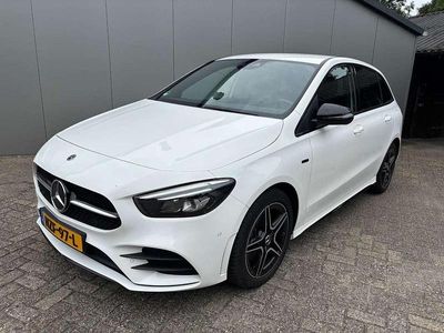 Mercedes B250e